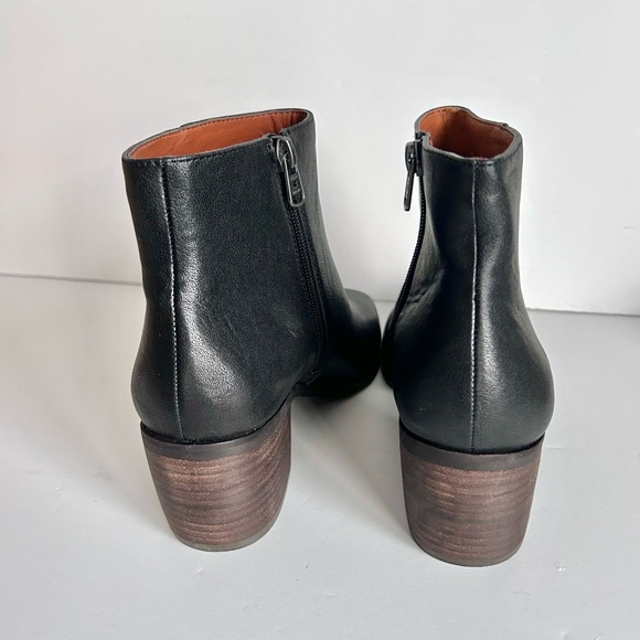 NEW IN BOX Lucky Brand Mazzee Black Ankle Boots. Black. Size: 7 - Picture 8 of 15